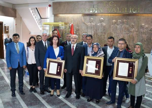 Aydın'da şehit yakınlarına devlet övünç madalyası takdim edildi