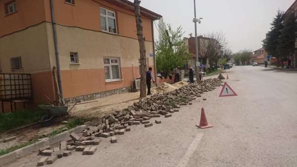 Aslanapa'da alt yapı çalışmaları aralıksız devam ediyor