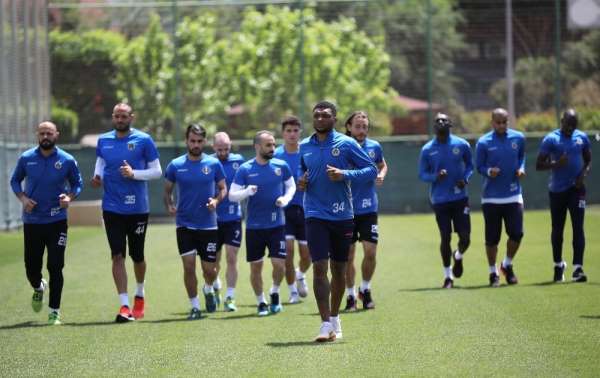 Aytemiz Alanyaspor'da Beşiktaş mesaisi başladı