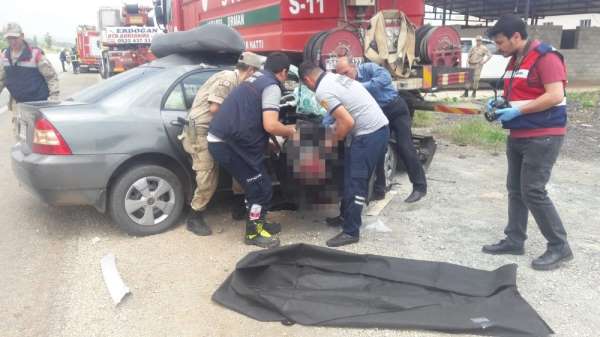 Hatay'da feci kaza: 2 ölü
