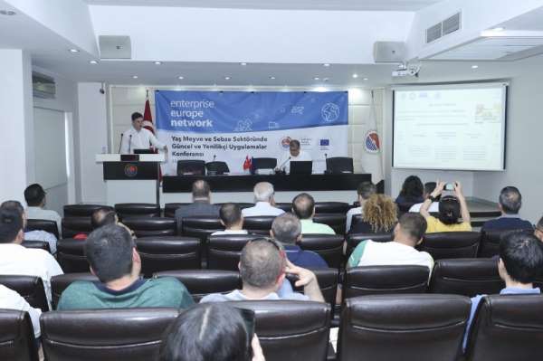 Mersin'de yaş meyve ve sebzede yenilikçi uygulamalar anlatıldı