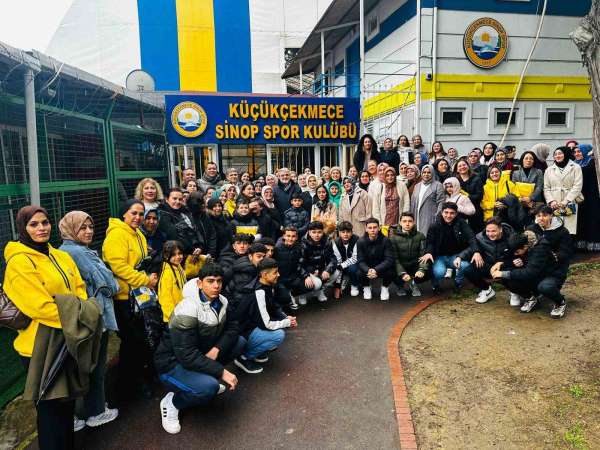 Küçükçekmece Sinopspor'dan altyapıdaki sporcuların annelerine 'Beslenme ve Spor İlişkisi' semineri