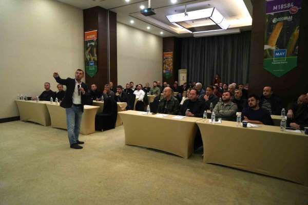 Dünyanın dört bir yanına tohum ihraç eden firmadan Samsun'da çiftçilere eğitim