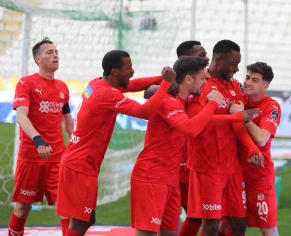 Bandırmaspor ile Sivasspor çeyrek final için mücadele edecek