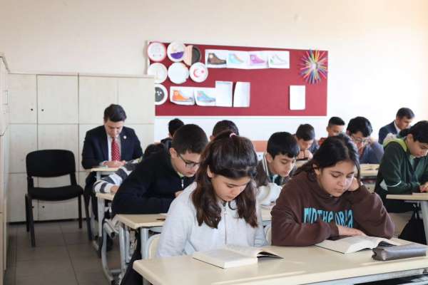 Karacasu'da öğrencilere kitap okuma alışkanlığı kazandırılıyor