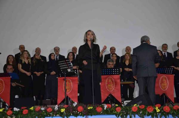 Bafra Musiki Cemiyeti Türk Sanat Müziği Korosu'ndan konser