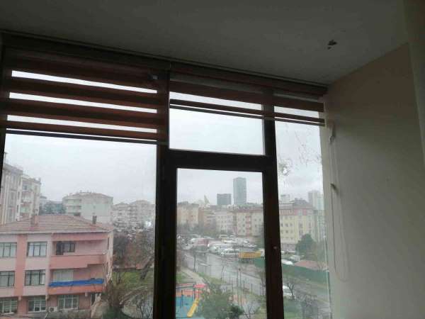 Kartal'da dernek binasına silahlı saldırı: 34 el ateş açtılar
