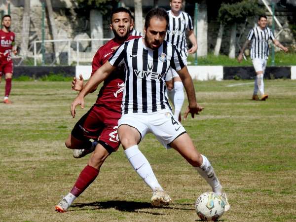 Çeşme Belediyespor, Kartalspor'u 2-1 yendi