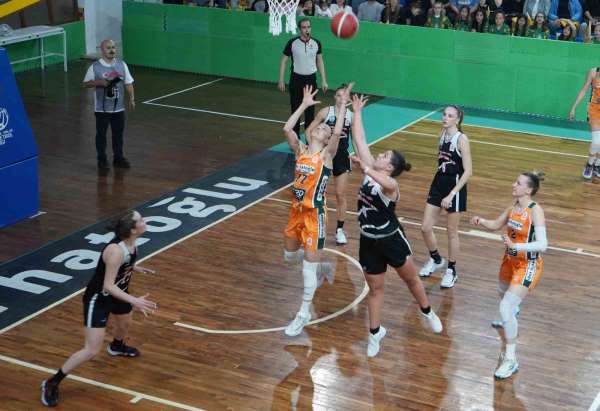 Gürespor Kadın Basketbol Takımı, 8 Mart'ta şampiyonluğunu ilan etti
