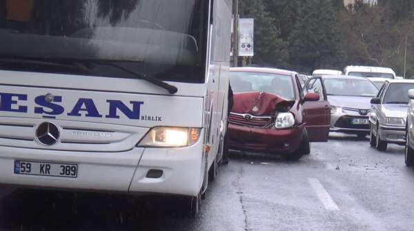 Tekirdağ'da 3 araçlı zincirleme kaza
