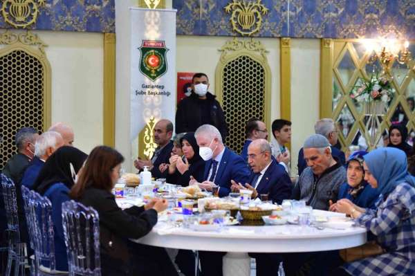 Şehit aileleri ve gaziler iftar yemeğinde bir araya geldi - Gaziantep haber