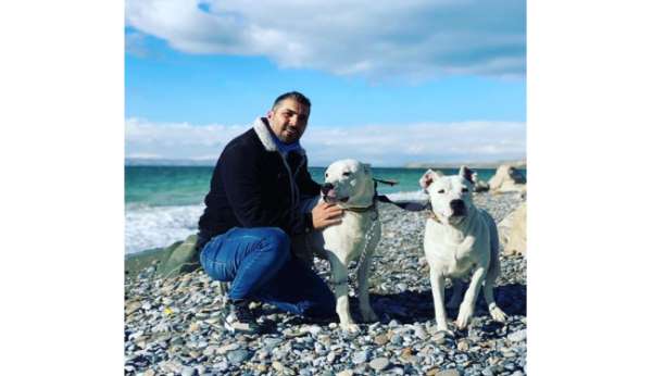 Van'da spor salonu bahçesinden çalnan Dogo Argentino rk iki köpek saatler sonra ölü bulundu