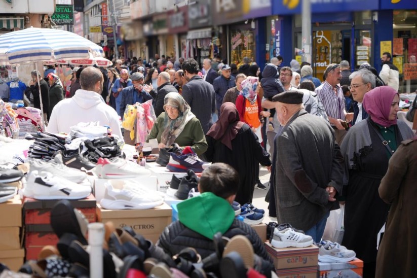 Samsun'da çarşı pazarda bayram hareketliliği