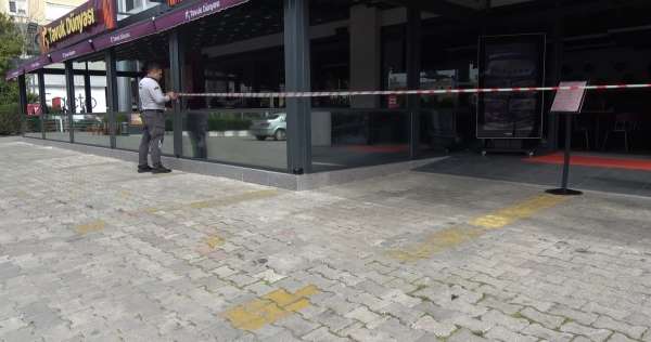 Alanya'da işten çıkarılınca eski müdürünü bıçakladı