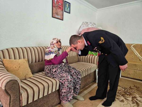 İl Jandarma Komutanlığı'ndan şehit ve gazi ailelerine ziyaret