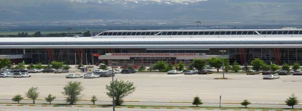 Erzurum hava ulaşımında pozitif seyir