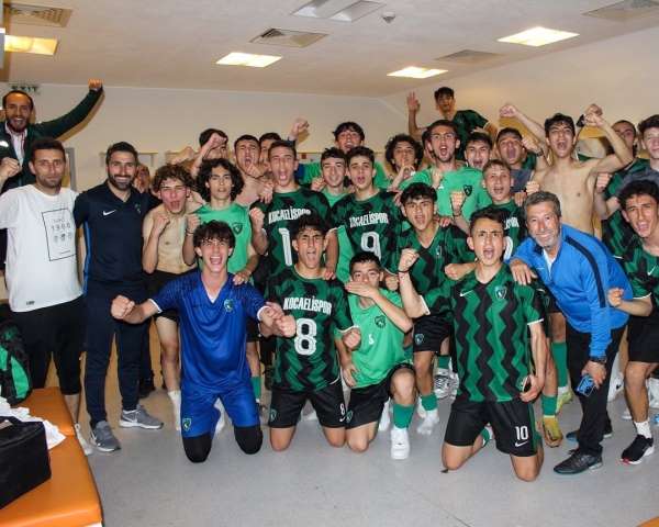 Final maçı öncesi Kocaelispor'un U17 takımından 8 futbolcu zehirlendi