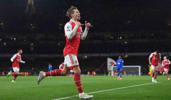 Martin Odegaard, Arsenal'ı sırtlıyor