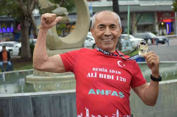 Türkiye'nin 'Demir adamı' 74 yaşındaki milli sporcu Ali Bıdı'ya özel ödül