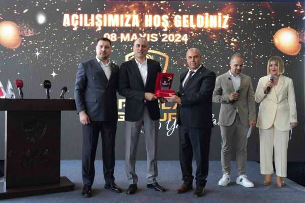 Alparslan Group'tan çiftçilere muhteşem showroom