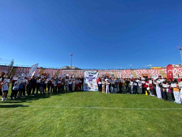 Van'da 'Dünya Çocuk Atletizm Günü' kutlandı