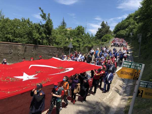 İstiklale giden yolda 'Atatürk ve İstiklal Yolu Yürüyüşü' başladı