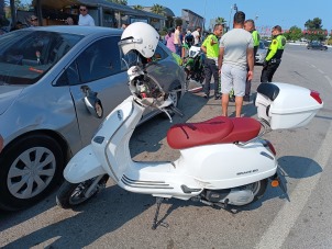 Samsun'da otomobil ile motosiklet çarpıştı
