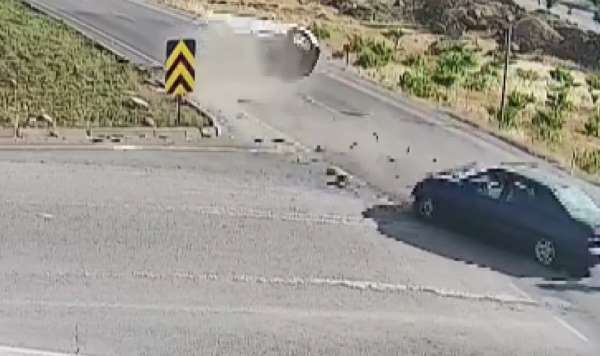 Kırmızı ışık ihlali kazaya neden oldu, 5 kişi yaralandı