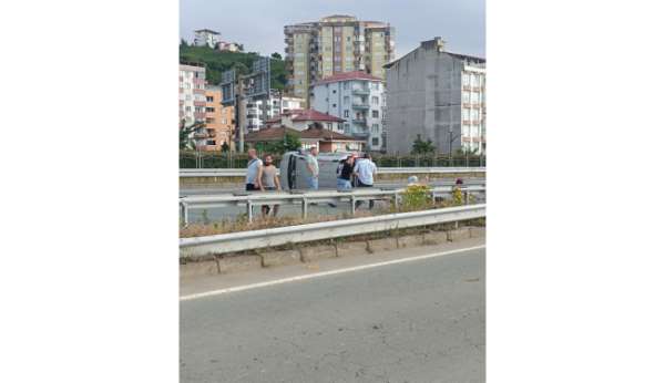 Rize'de bayram dönüşü kaza: 2 ölü, 3 yaralı