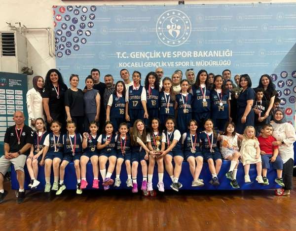 Çayırova'nın genç sporcularından atletizm ve basketbolda başarı yağmuru