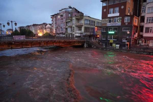 Bakan Yerlikaya: 'Samsun'da 34 vatandaşımız güvenlikli alanlara tahliye edildi'