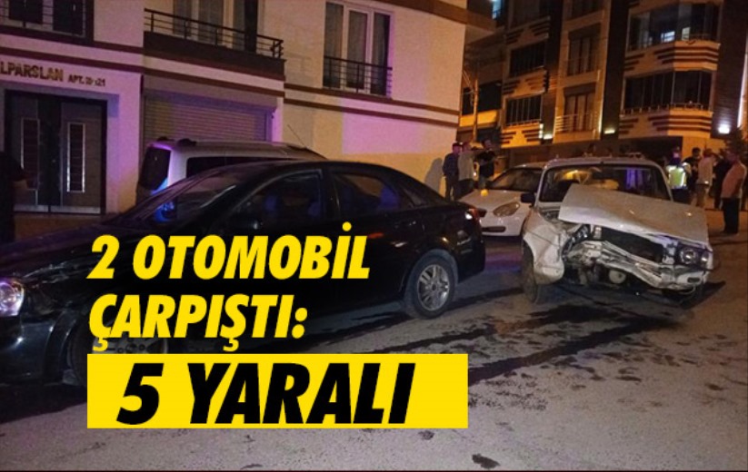 Samsun'da 2 otomobil çarpıştı: 5 yaralı