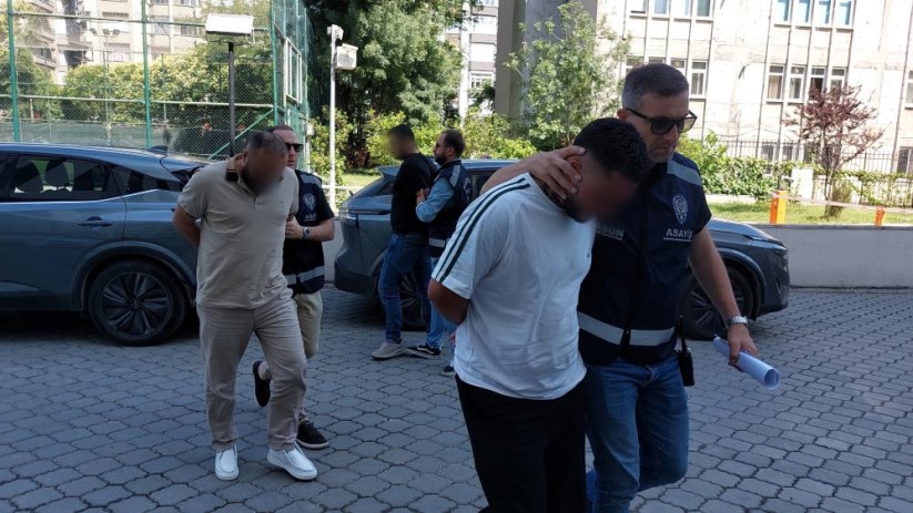 Samsun'da silahlı çatışma kamerada: 2 kişi yaralandı, 4 şüpheli adliyeye sevk edildi