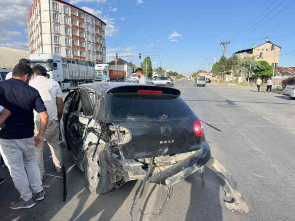 Patnos'ta trafik kazası: 3 yaralı