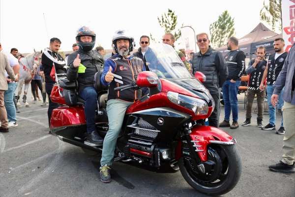 2 bin motorcu Sivas'a geliyor