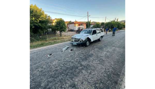 Bilecik'te maddi hasarla atlatılan trafik kazası