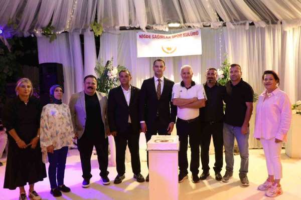 Niğde Sağırlar Spor Kulübü, Süper Lig'e yükselmeyi kutladı