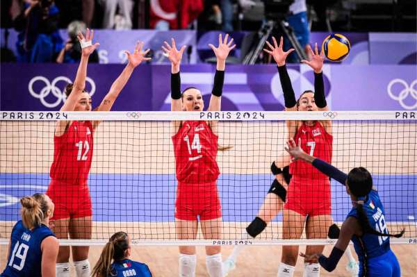 A Milli Kadın Voleybol Takımı, İtalya'ya mağlup oldu