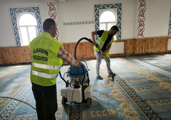 İlkadım'da her gün bir cami temizleniyor