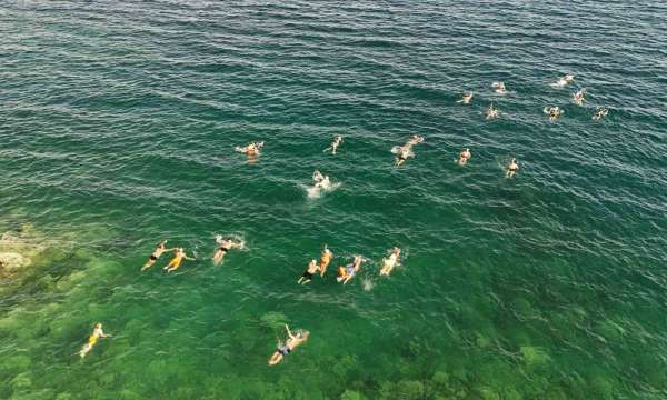 Van Gölü'nde en uzun mesafeli yüzme maratonu düzenlendi