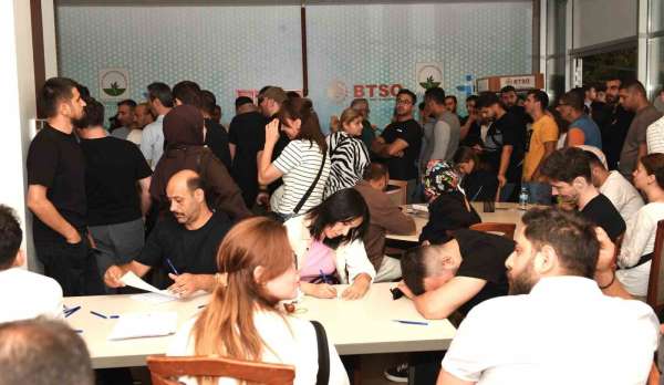 Osmangazi'de istihdam buluşması doldu taştı