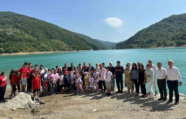 Sinop'ta baraj ve göletlere 1,5 milyona yakın sazan bırakıldı