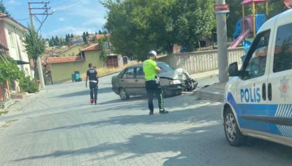 Tavşanlı'da trafik kazası: 2 yaralı