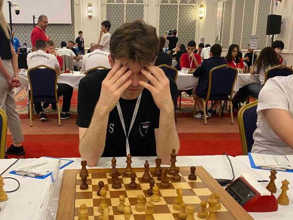 Türkiye İş Bankası Satranç Süper Ligi'nde şampiyonluk mücadelesi devam ediyor