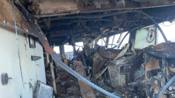 Dron saldırısına uğrayan geminin içi görüntülendi: Hasarın boyutu ortaya çıktı