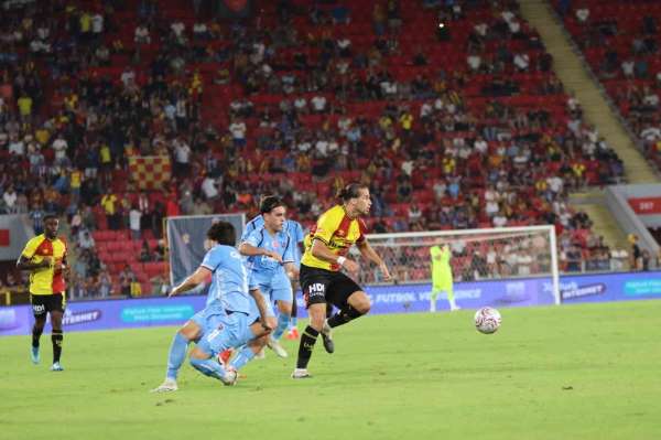 Göztepe, hazırlık maçında Trabzonspor'u mağlup etti