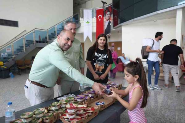 Osmangazi'de geleceğin yüzücüleri sertifikalarını aldı