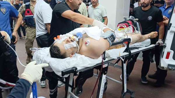 Şanlıurfa'da hastane bahçesinde silahlı saldırı: 1'i çocuk 2 yaralı