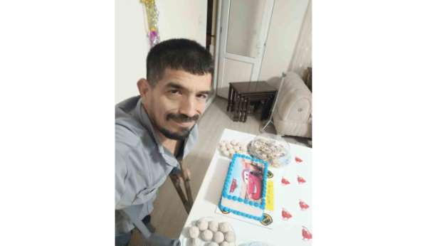 Tarsus'ta engelli adama bıçaklı saldırı