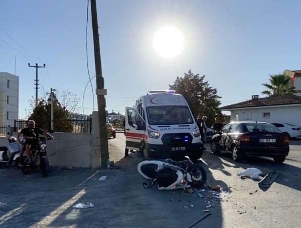 Ayvalık'ta yeni açılan tali yolda kaza: 1 yaralı